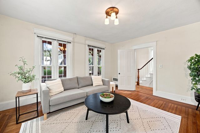 46 Finn St, Northampton, MA 01060