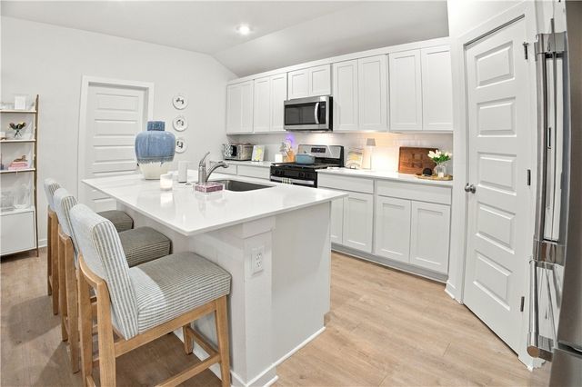 2687 Snowball Drive, Fayetteville, AR 72704