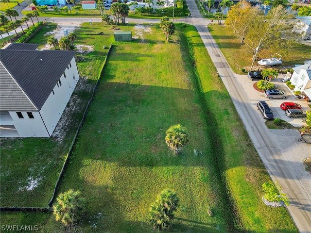 3716 Margina CIR, Bonita Springs, FL 34134