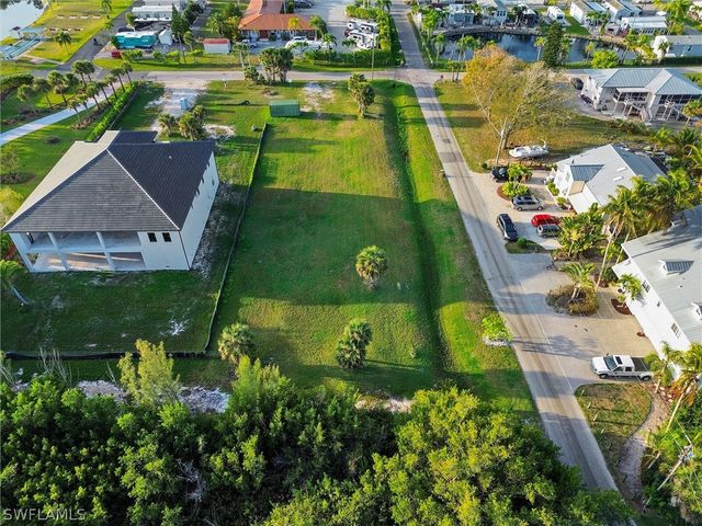 3716 Margina CIR, Bonita Springs, FL 34134