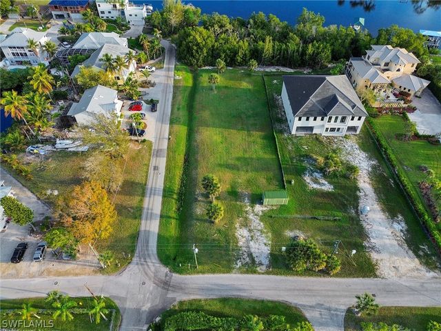 3716 Margina CIR, Bonita Springs, FL 34134