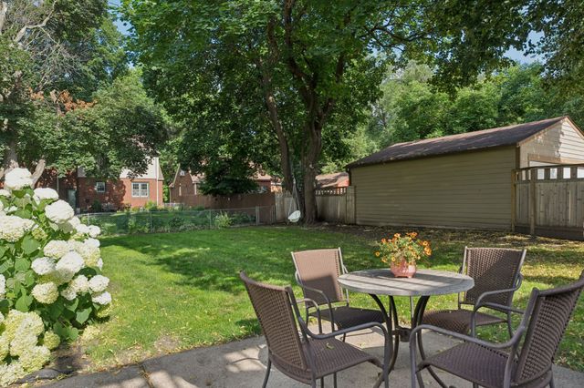 2905 47th Street, Des Moines, IA 50310