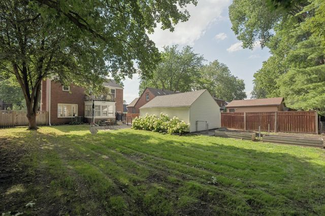 2905 47th Street, Des Moines, IA 50310