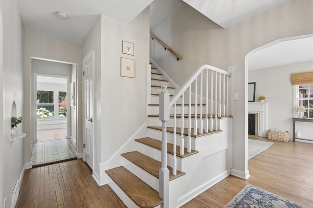 2905 47th Street, Des Moines, IA 50310