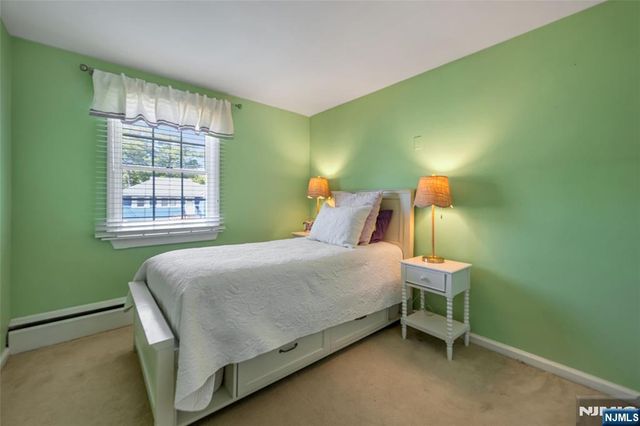 114 Summit Avenue, Waldwick, NJ 07463