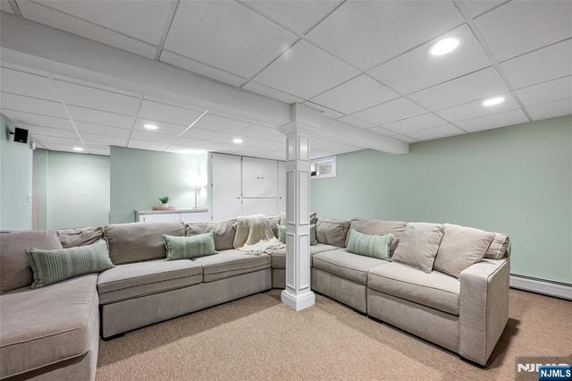 114 Summit Avenue, Waldwick, NJ 07463