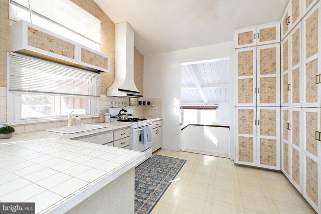 1927 WAYNE AVE, Haddon Heights, NJ 08035