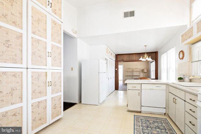 1927 WAYNE AVE, Haddon Heights, NJ 08035