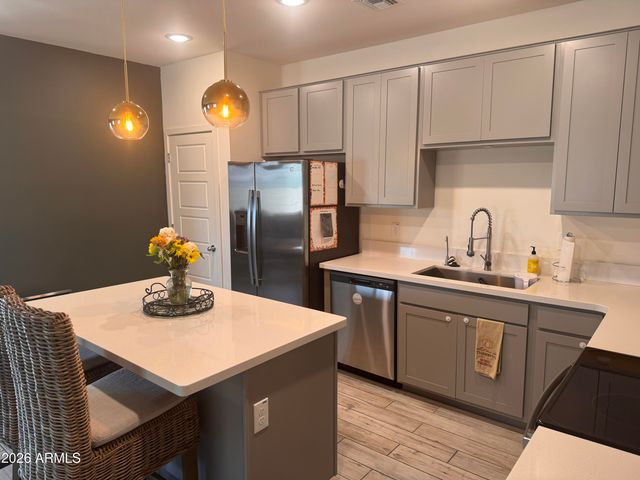 2764 E SEQUOIA Drive, Phoenix, AZ 85050