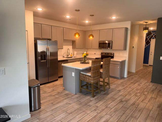 2764 E SEQUOIA Drive, Phoenix, AZ 85050