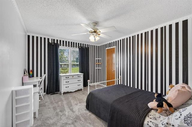 1820 E Morgan Road, Independence, MO 64050