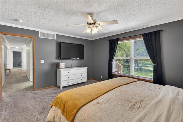 1820 E Morgan Road, Independence, MO 64050