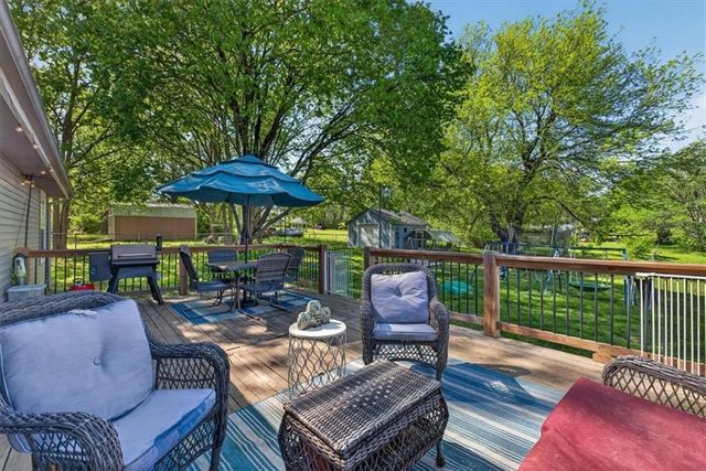 1820 E Morgan Road, Independence, MO 64050