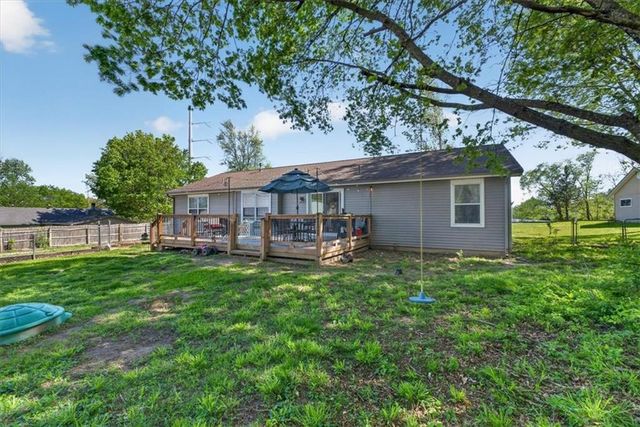 1820 E Morgan Road, Independence, MO 64050