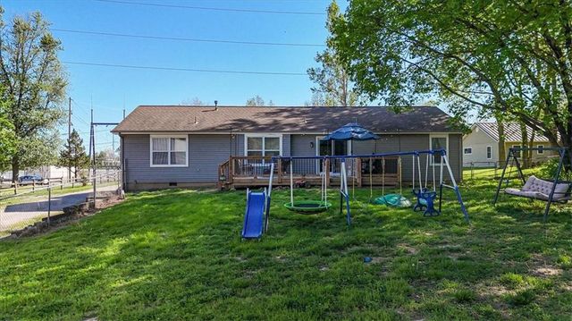1820 E Morgan Road, Independence, MO 64050