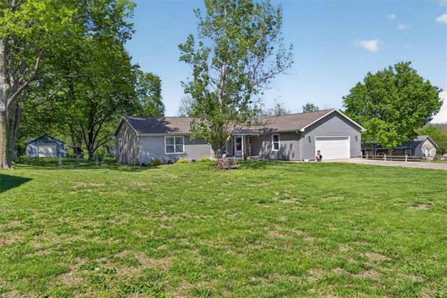 1820 E Morgan Road, Independence, MO 64050