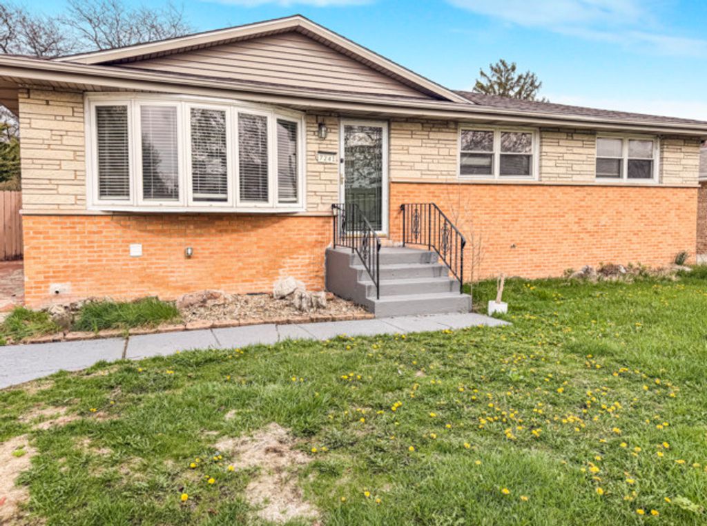 7241 Beloit Avenue, Bridgeview, IL 60455