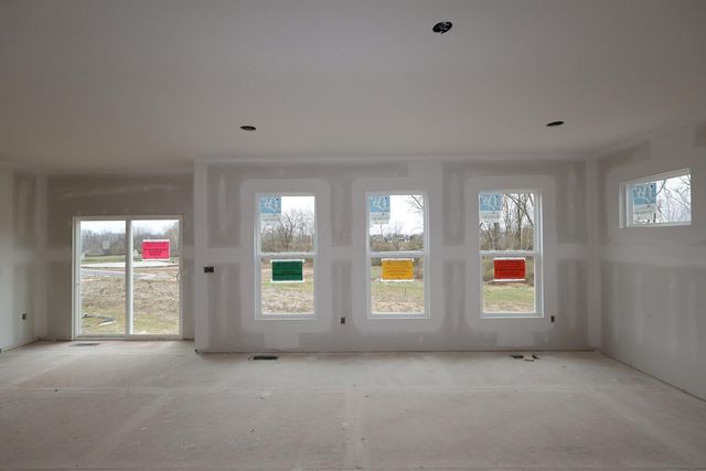 1011 Heimat Haus Drive, Grove City, OH 43123