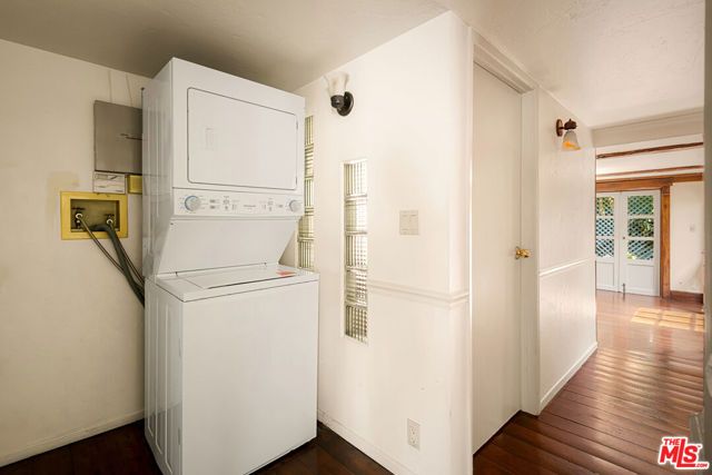 6149 W Glen Holly Street, Los Angeles, CA 90068