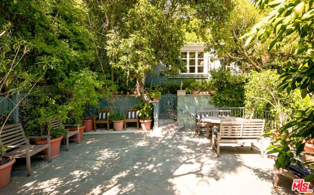 6149 W Glen Holly Street, Los Angeles, CA 90068