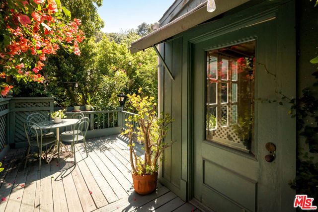6149 W Glen Holly Street, Los Angeles, CA 90068