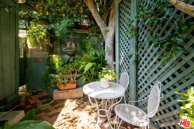 6149 W Glen Holly Street, Los Angeles, CA 90068