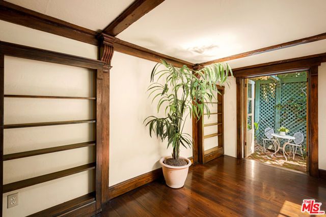 6149 W Glen Holly Street, Los Angeles, CA 90068