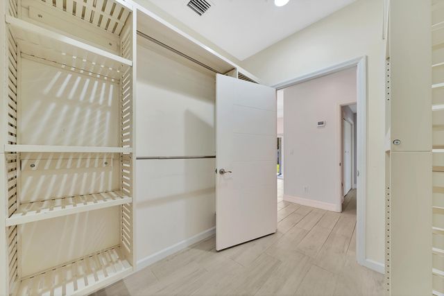 2388 E EDGEWATER Drive, Palm Beach Gardens, FL 33410