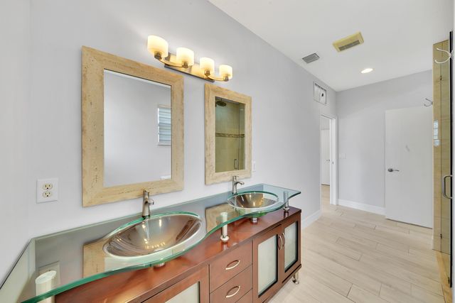 2388 E EDGEWATER Drive, Palm Beach Gardens, FL 33410