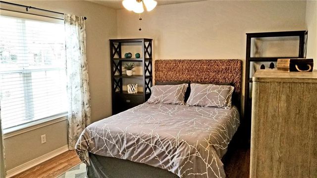 205 NE J Street 1, Bentonville, AR 72712