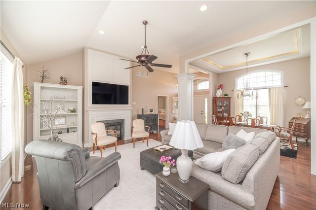 20000 Crowberry Court, North Lima, OH 44452