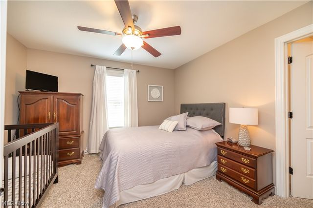 20000 Crowberry Court, North Lima, OH 44452