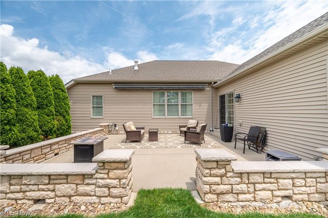 20000 Crowberry Court, North Lima, OH 44452