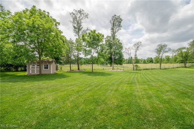 20000 Crowberry Court, North Lima, OH 44452