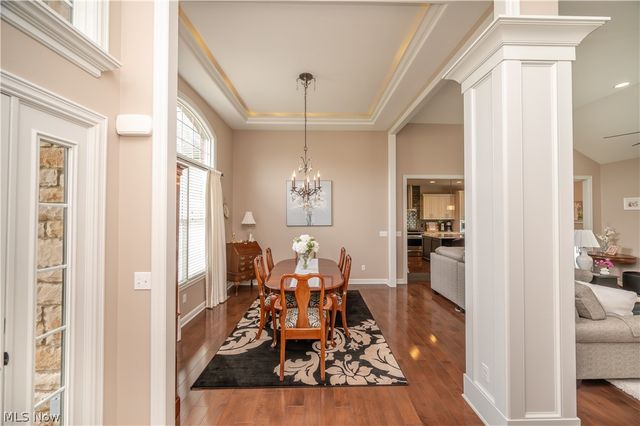 20000 Crowberry Court, North Lima, OH 44452