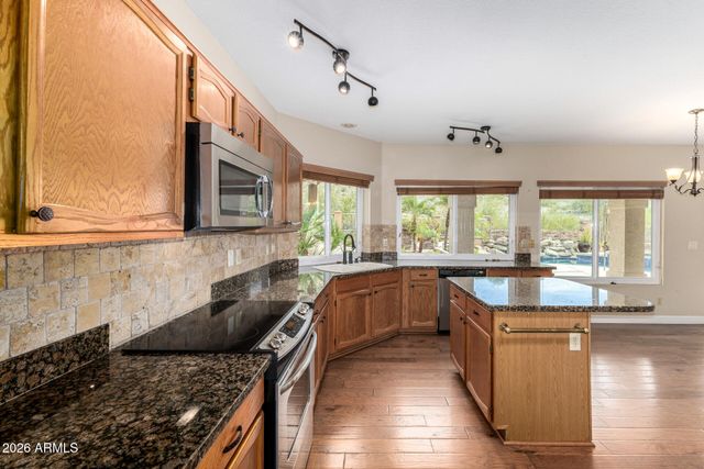 523 E MOUNTAIN SKY Avenue, Phoenix, AZ 85048