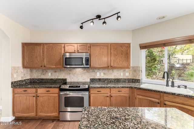 523 E MOUNTAIN SKY Avenue, Phoenix, AZ 85048