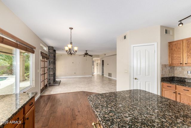 523 E MOUNTAIN SKY Avenue, Phoenix, AZ 85048