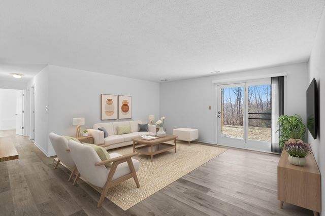 507 COLUMBIA DR APT J, Columbia, MO 65201