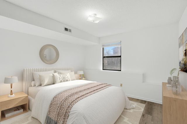 507 COLUMBIA DR APT J, Columbia, MO 65201