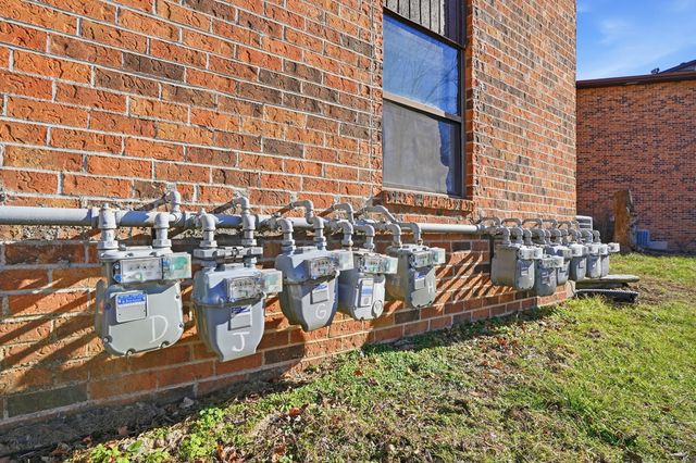 507 COLUMBIA DR APT J, Columbia, MO 65201