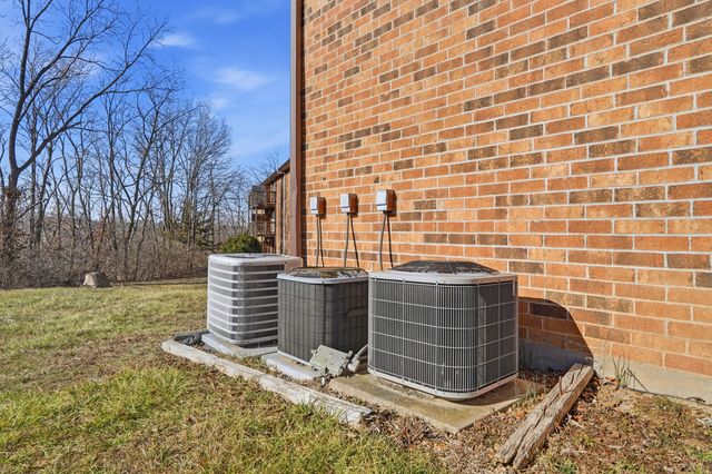 507 COLUMBIA DR APT J, Columbia, MO 65201