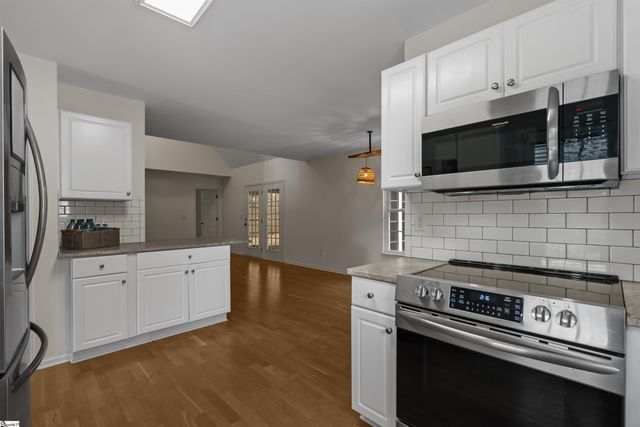 214 Fisherman Lane, Seneca, SC 29672