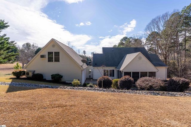214 Fisherman Lane, Seneca, SC 29672