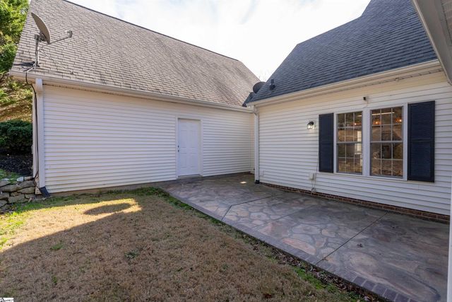 214 Fisherman Lane, Seneca, SC 29672