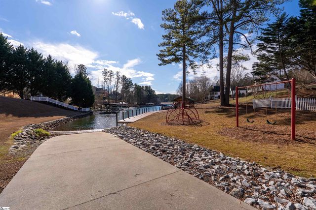 214 Fisherman Lane, Seneca, SC 29672
