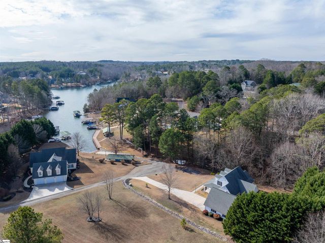 214 Fisherman Lane, Seneca, SC 29672