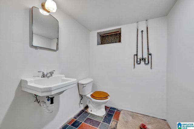 521 PARK WAY, Fultondale, AL 35068