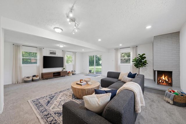 8 Mantua Court, Park Forest, IL 60466
