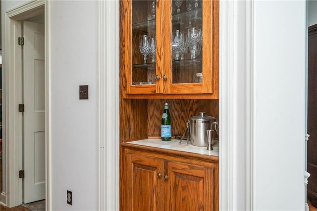 204 Fall Creek Road, Lawrence, KS 66049